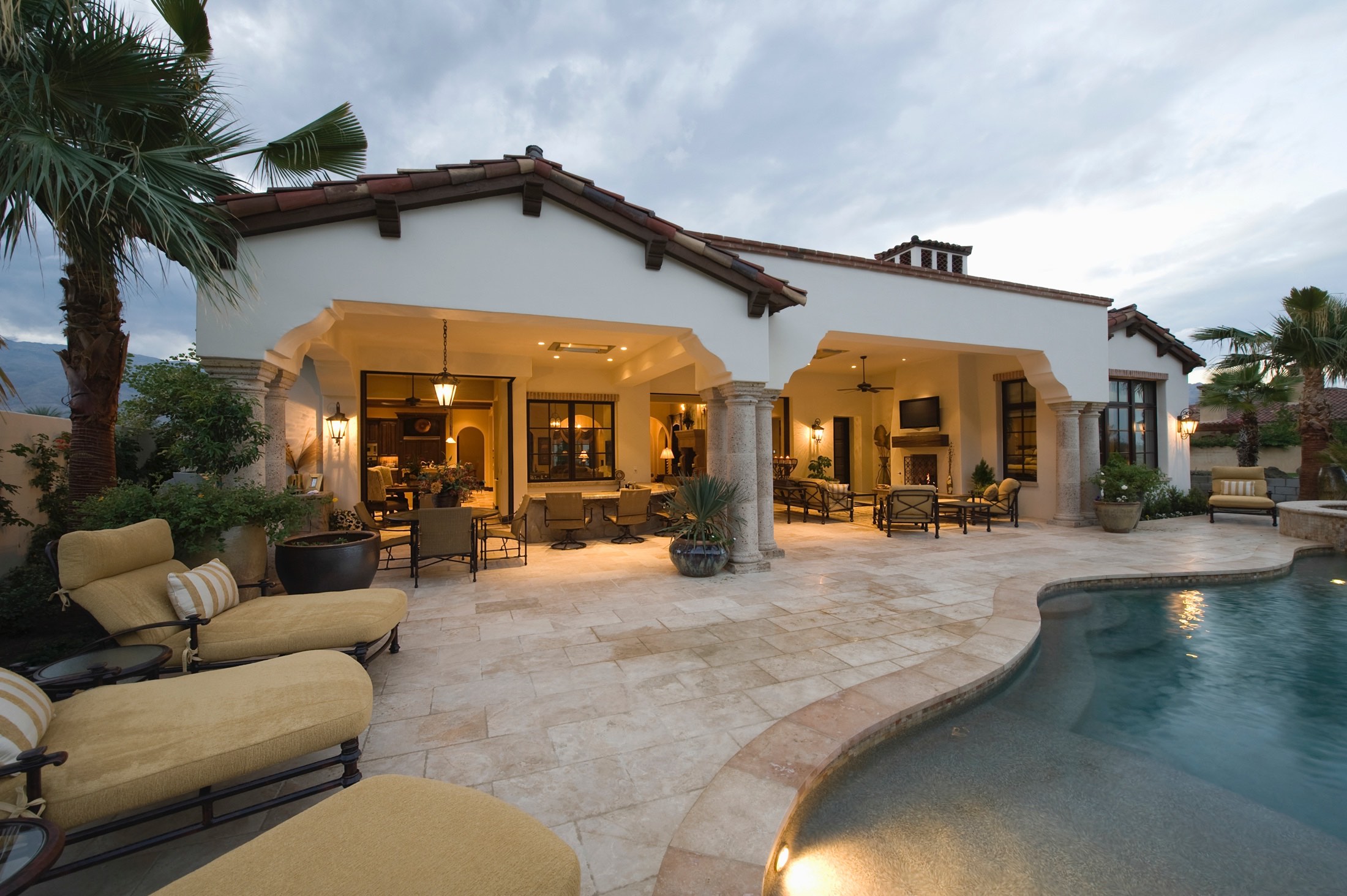 exterior18.jpg